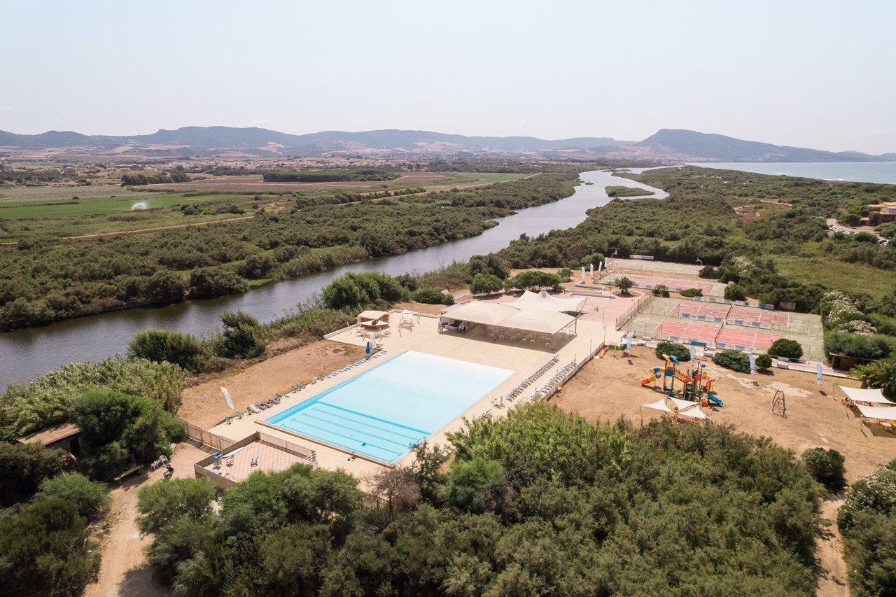 Baia Delle Mimose Aparthotel Бадези Екстериор снимка
