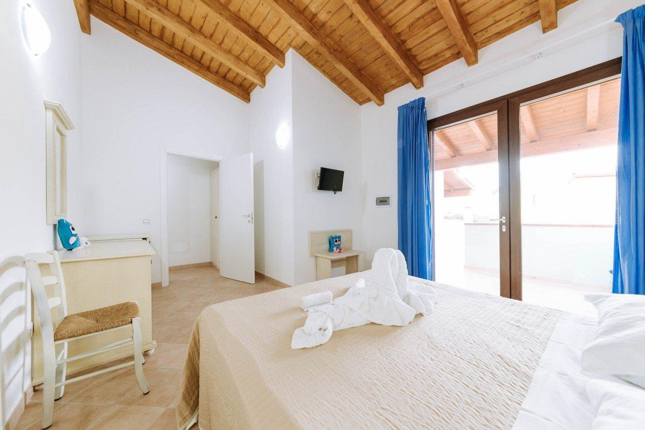 Baia Delle Mimose Aparthotel Бадези Екстериор снимка