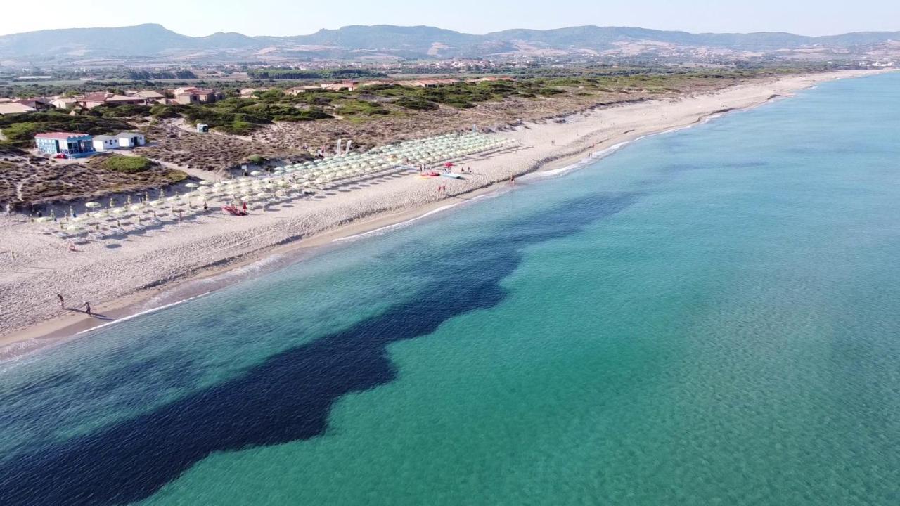 Baia Delle Mimose Aparthotel Бадези Екстериор снимка