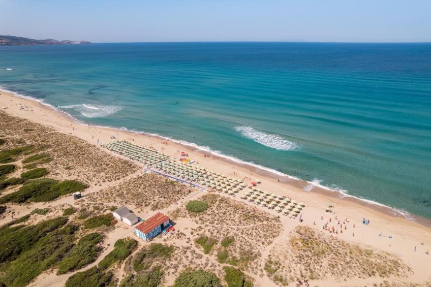 Baia Delle Mimose Aparthotel Бадези Екстериор снимка