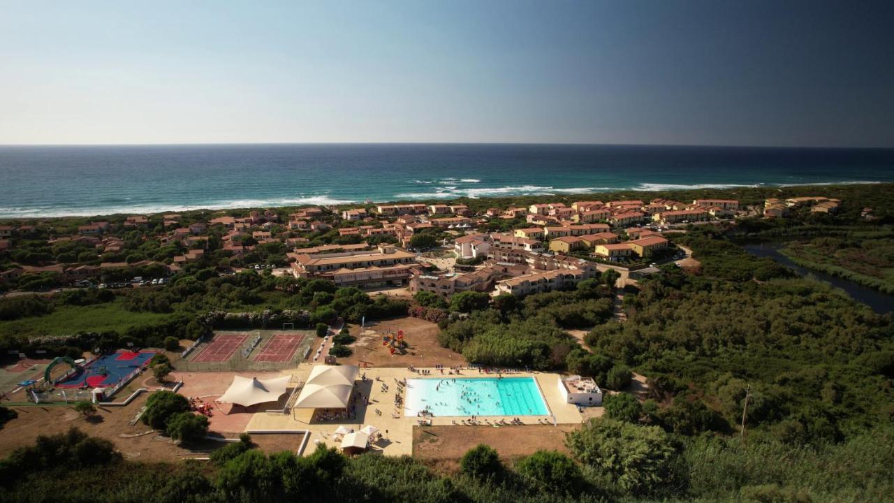 Baia Delle Mimose Aparthotel Бадези Екстериор снимка