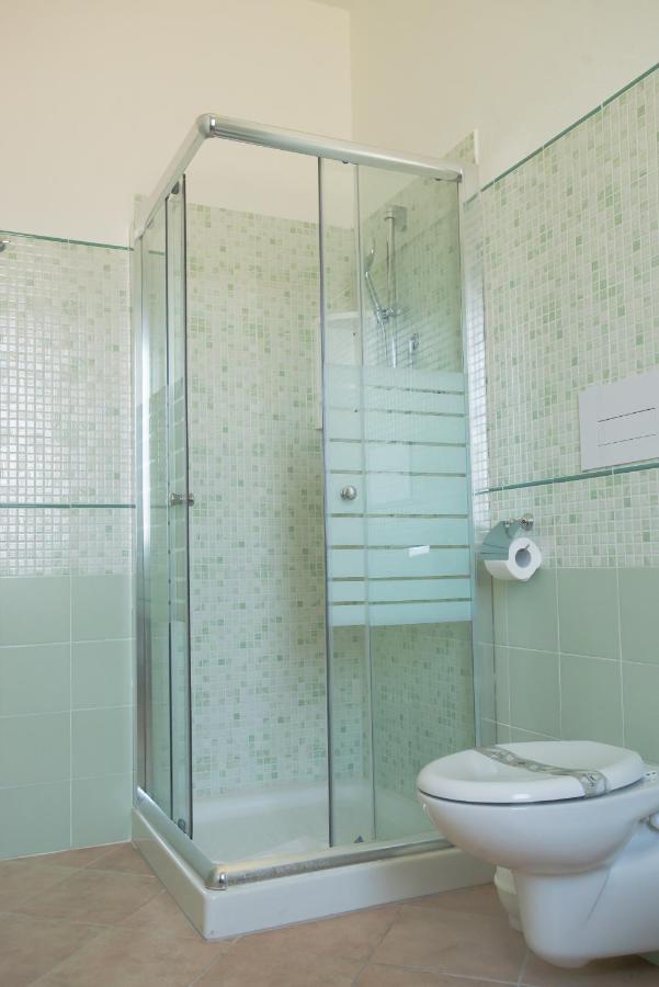 Baia Delle Mimose Aparthotel Бадези Екстериор снимка