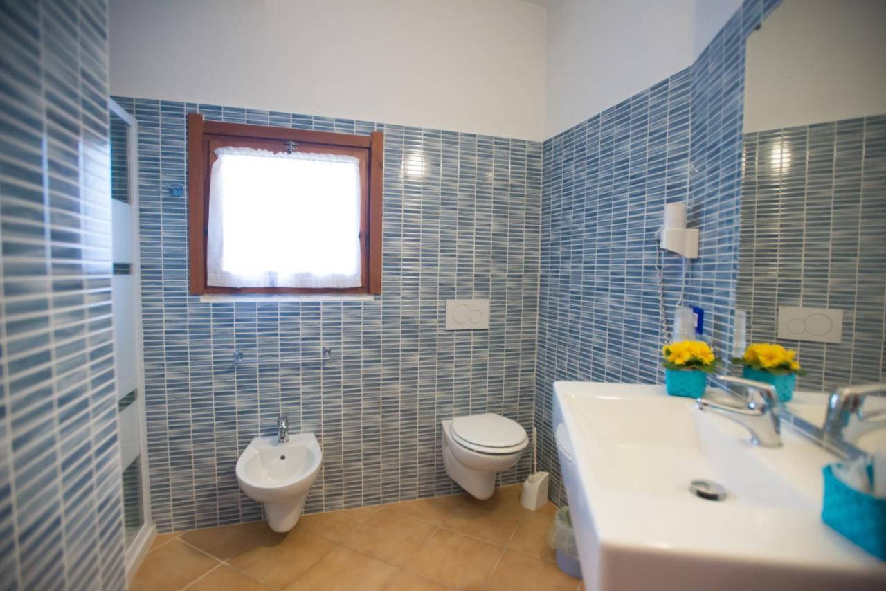 Baia Delle Mimose Aparthotel Бадези Екстериор снимка